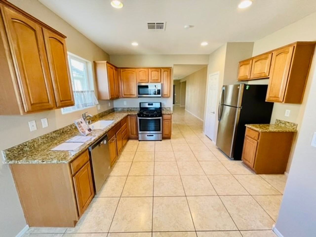 2360 Mystic Star St - Photo 3 of 33