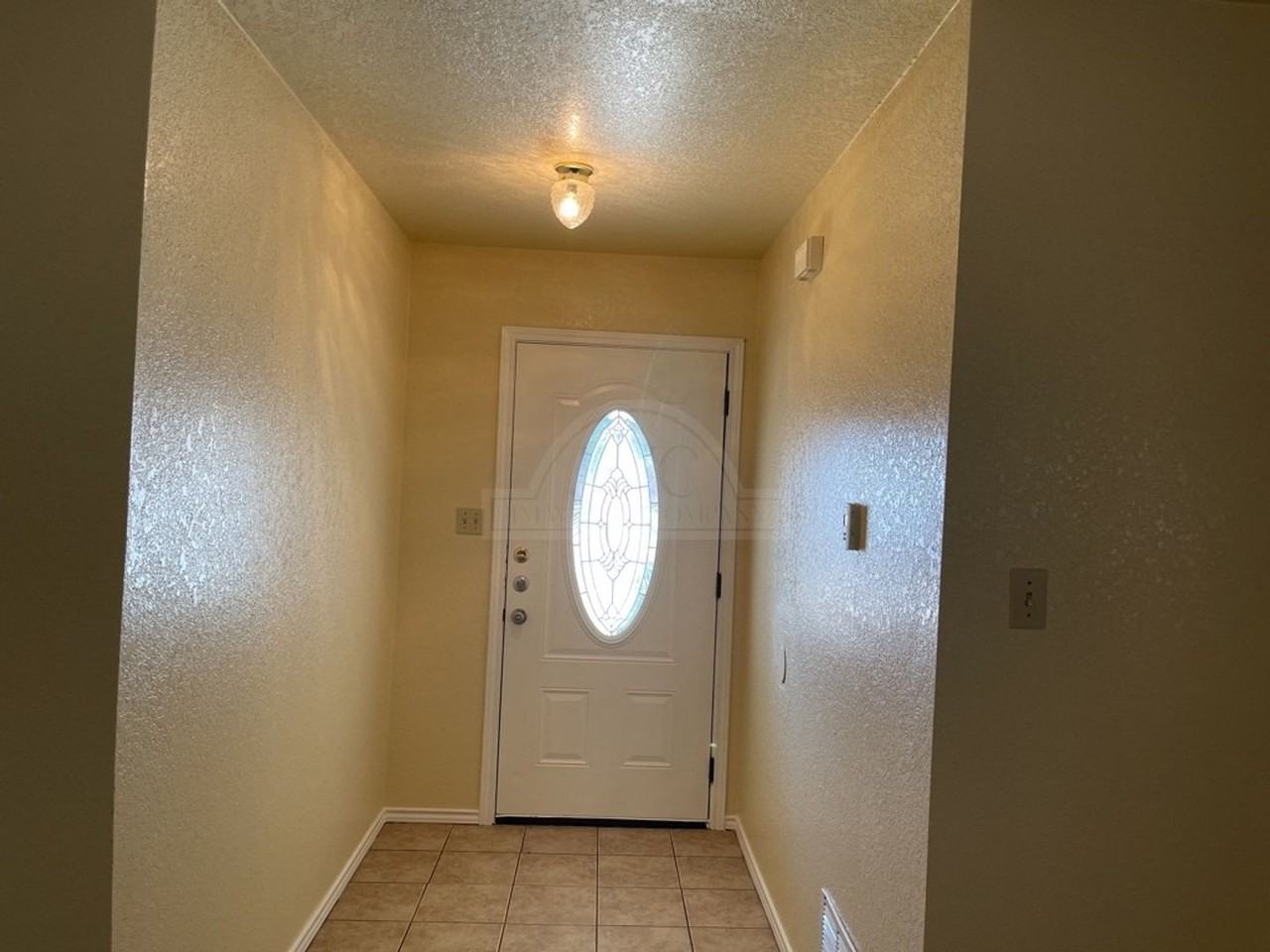 2005 Agate Dr - Photo 2 of 22