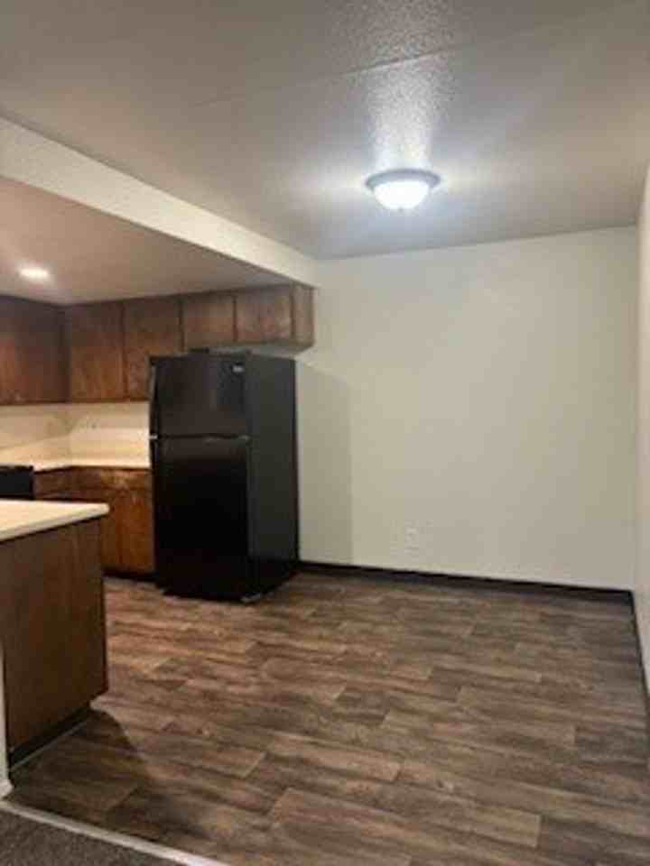 Tamarak - Photo 3 of 7