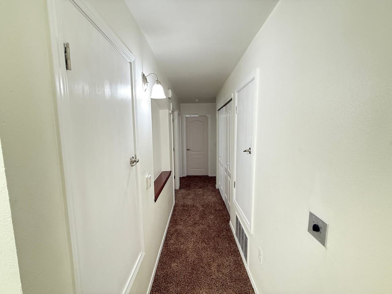 Diana Drive Apartments - Photo 3 of 28