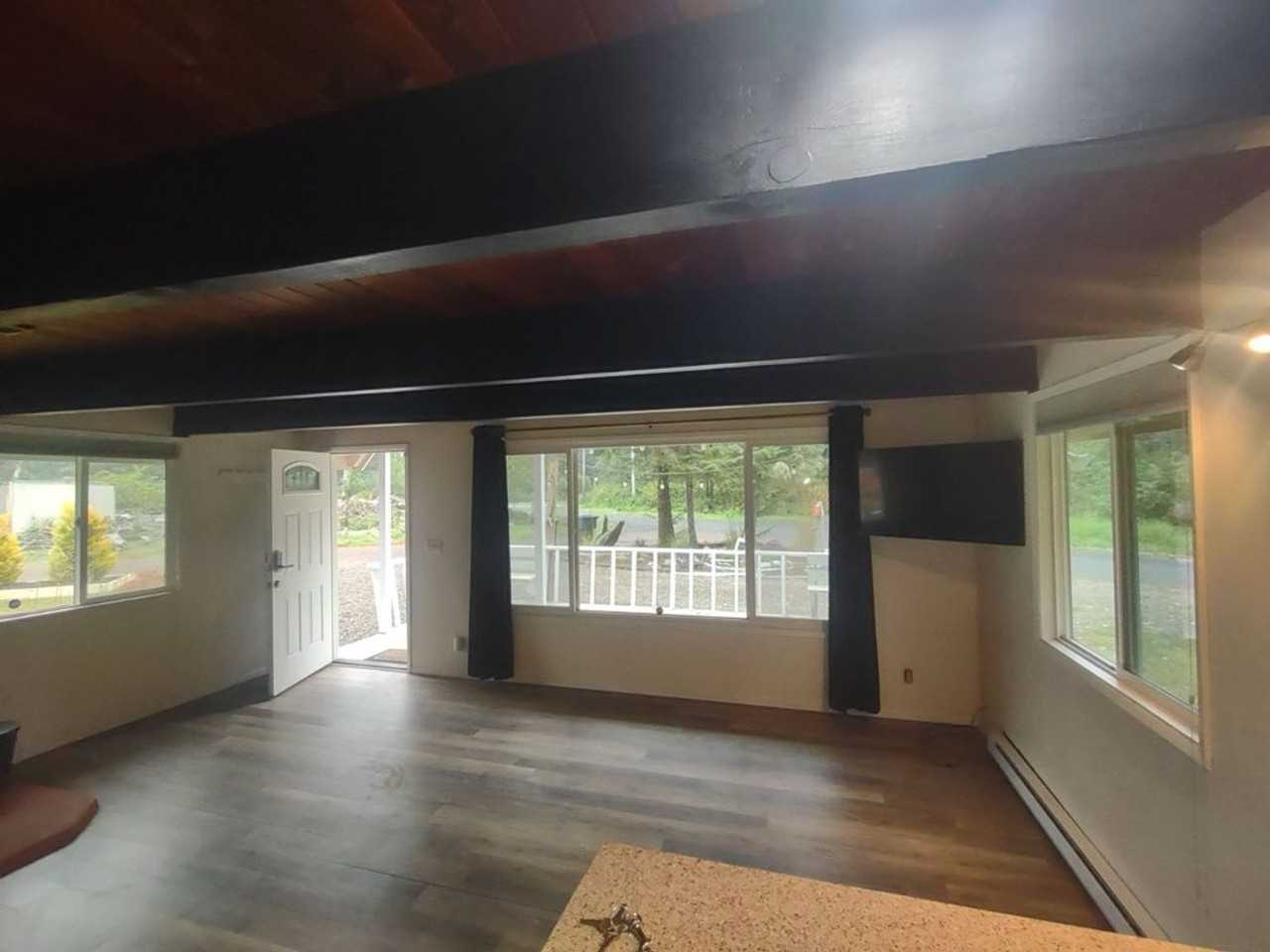 33 Woodland Dr - Photo 2 of 12