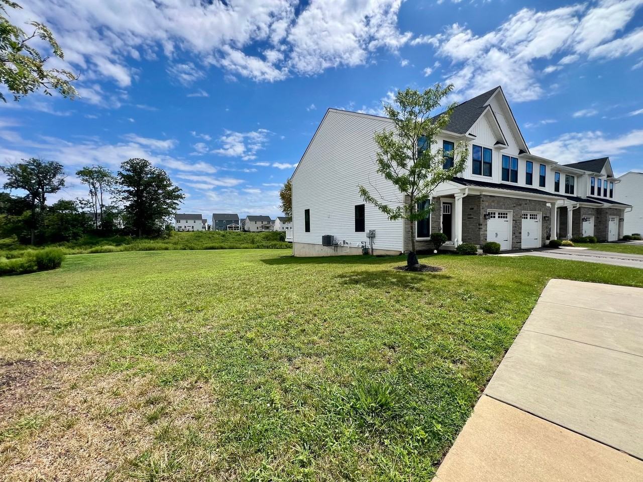 8030 Milltown Circle - Photo 3 of 39