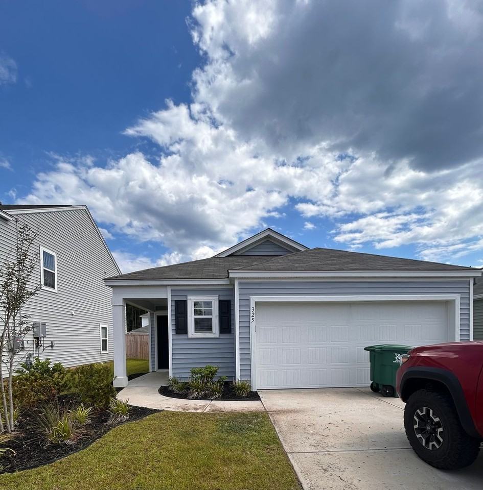 325 Coral Sunset Way - Photo 3 of 47