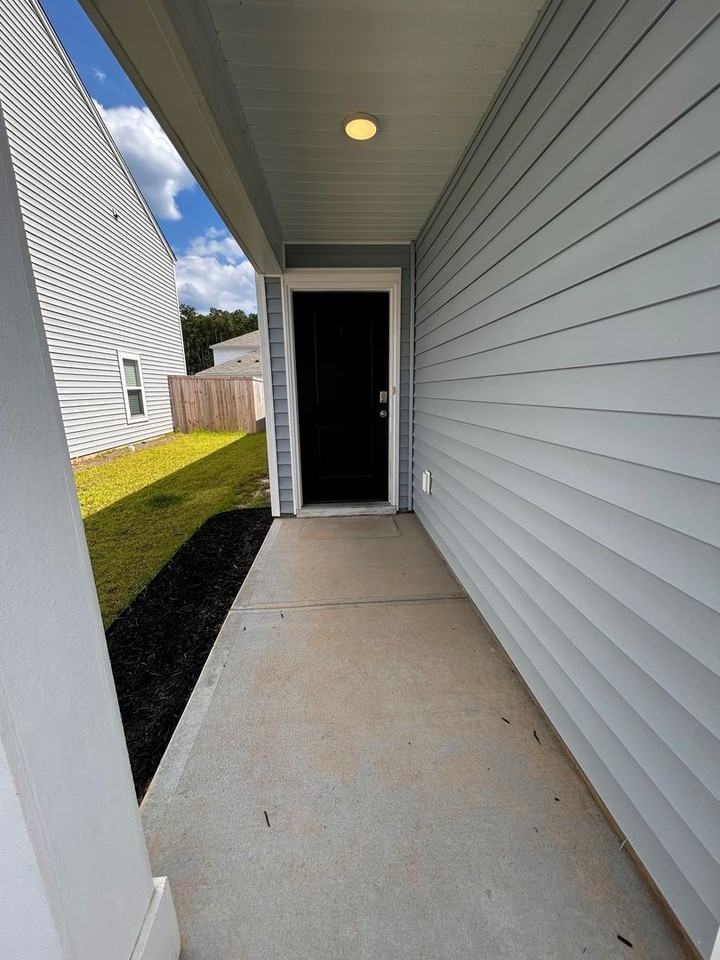 325 Coral Sunset Way - Photo 7 of 46