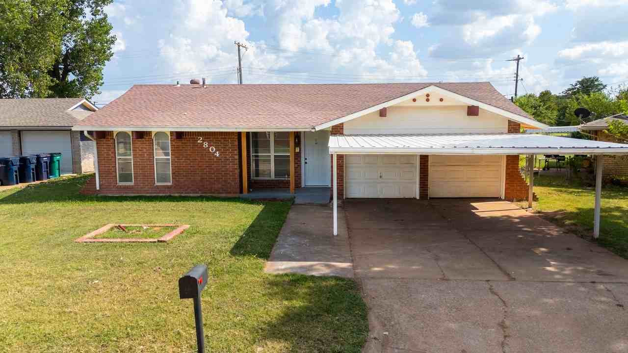 2804 Se 47th St - Photo 2 of 25