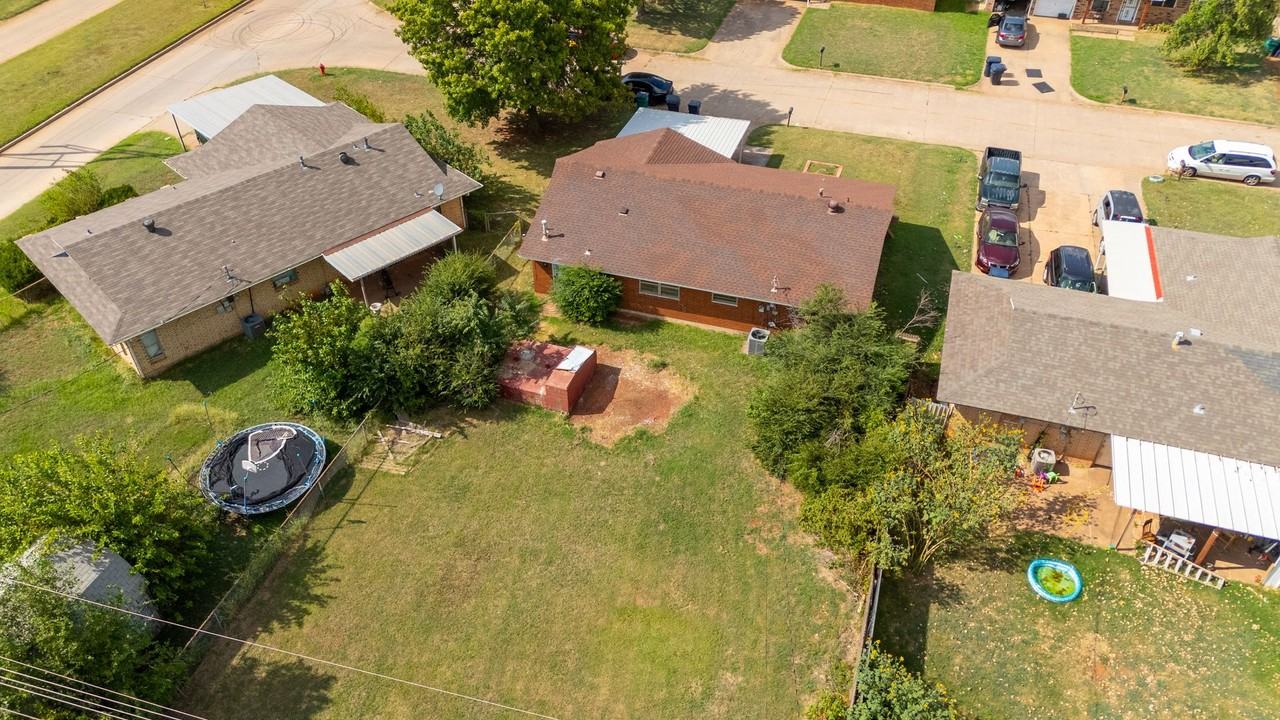 2804 Se 47th St - Photo 6 of 25