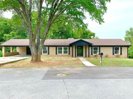 featured image of 33 Walker Cir