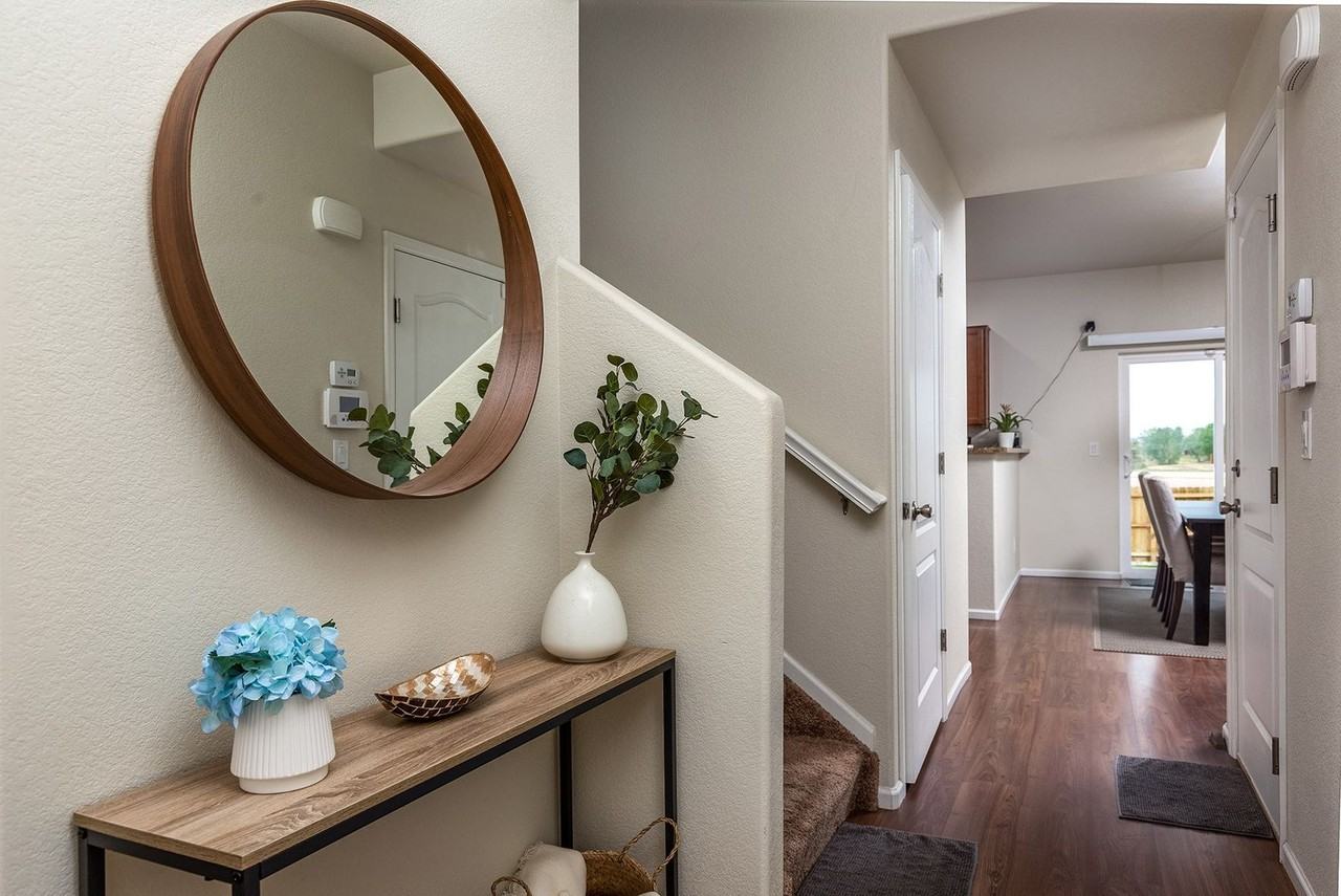 6610 Phantom Way - Photo 3 of 23