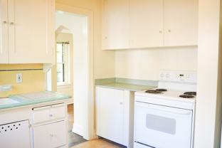 912 Sw Vista Ave #221 - Photo 1 of 1