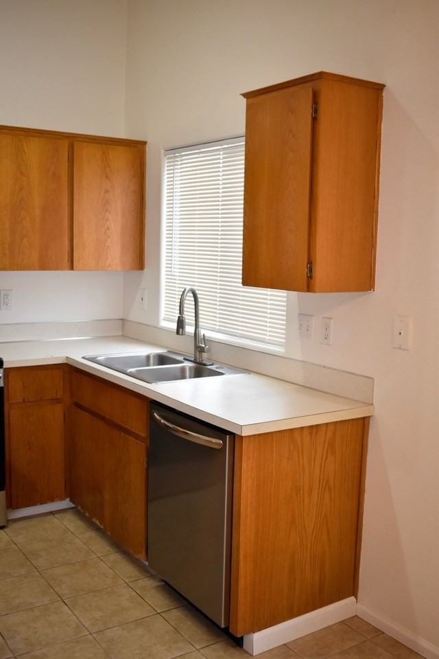 13102 Ne 76th Way - Photo 6 of 27