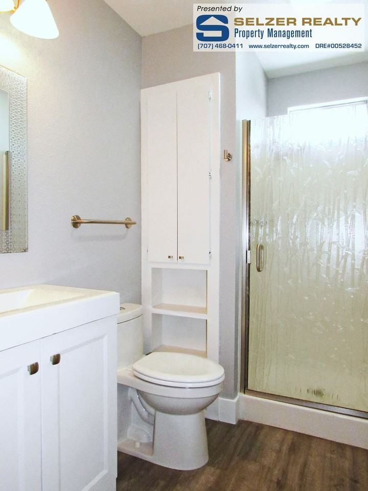 204 Main Cir - Photo 7 of 13