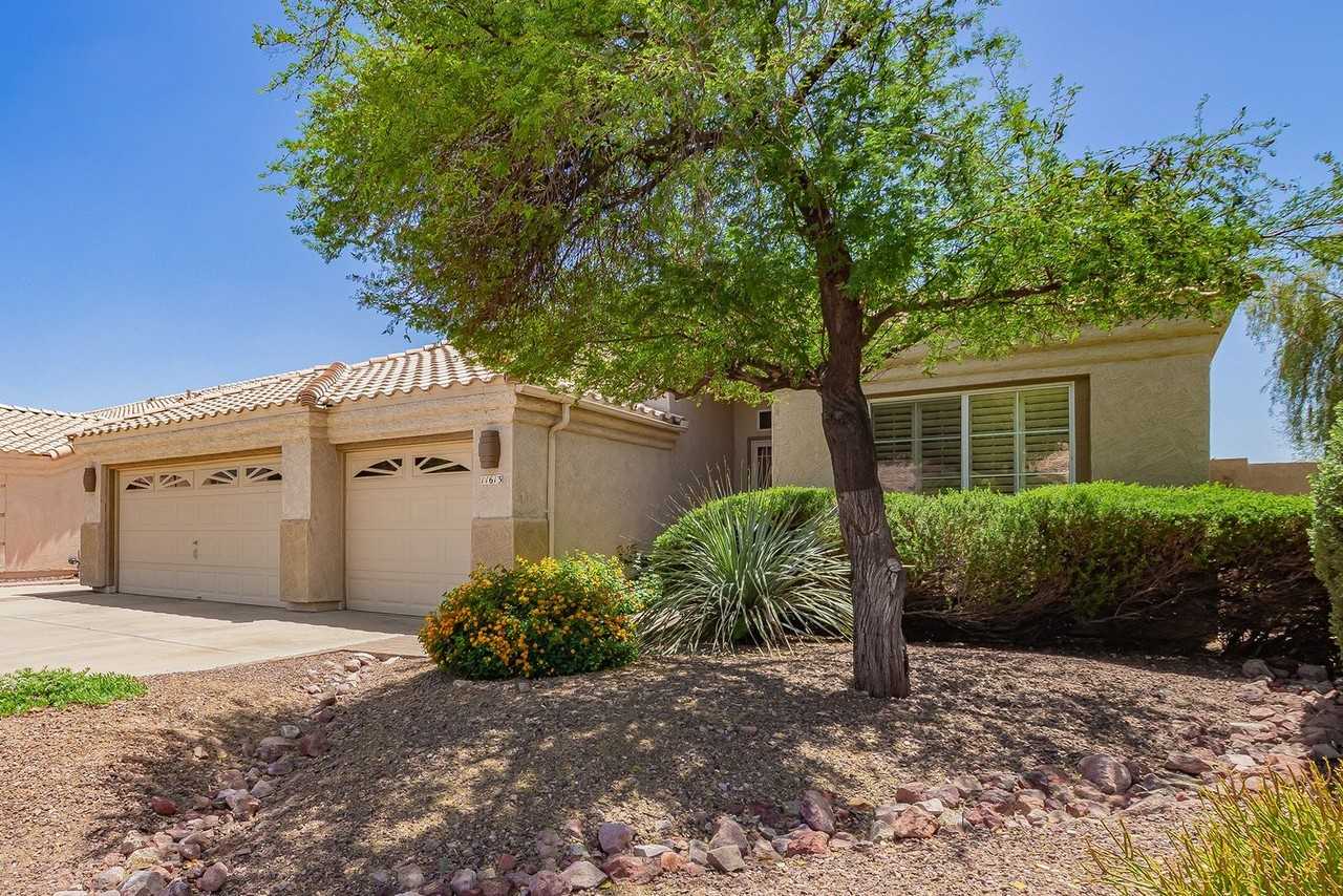 11613 W Laurelwood Ln - Photo 2 of 27