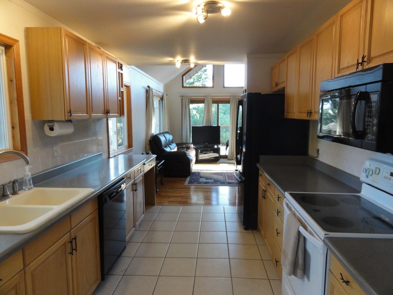 22036 Cook Ln - Photo 2 of 15