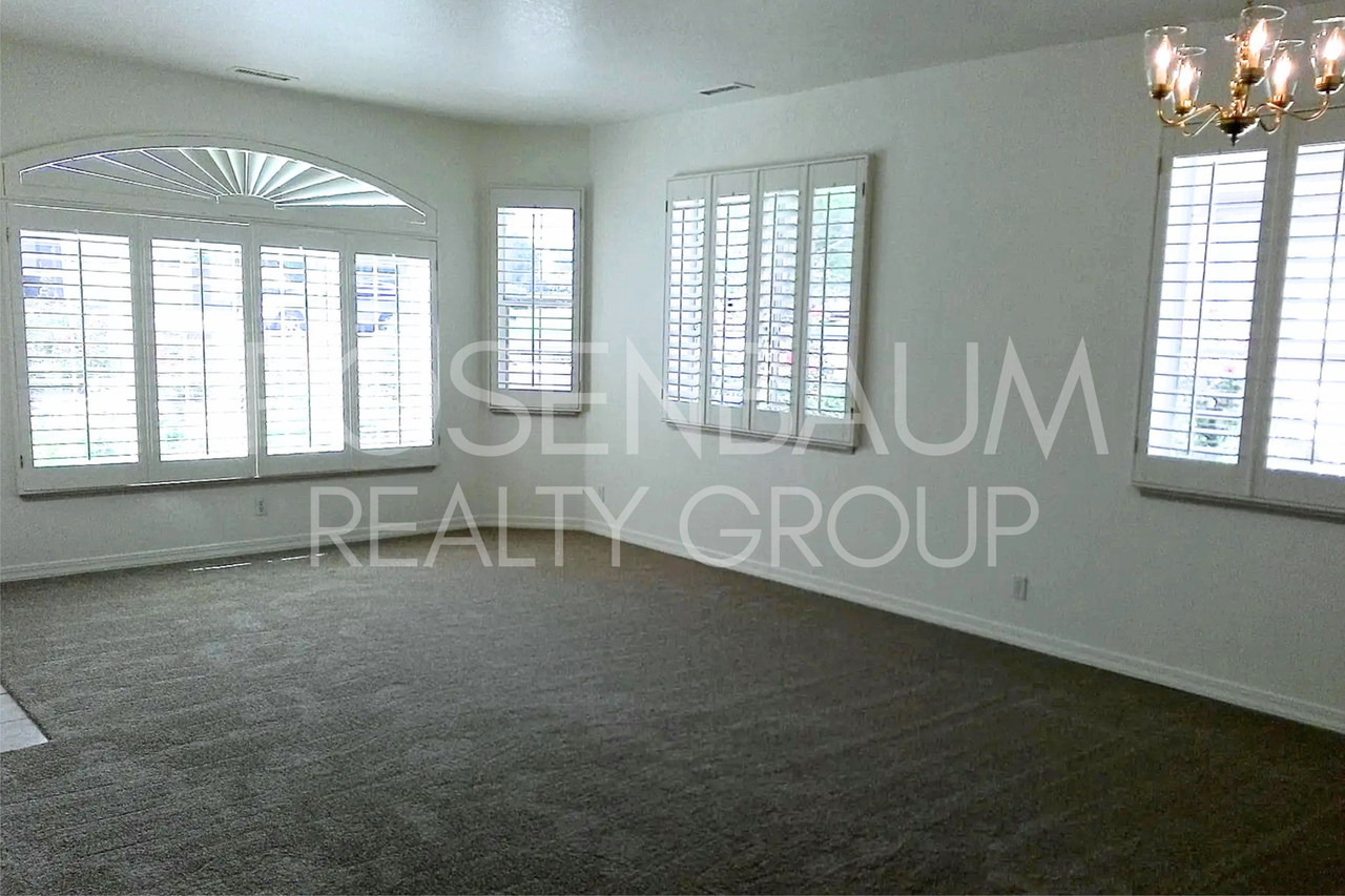 11900 E Powderhorn Pass - Photo 3 of 16