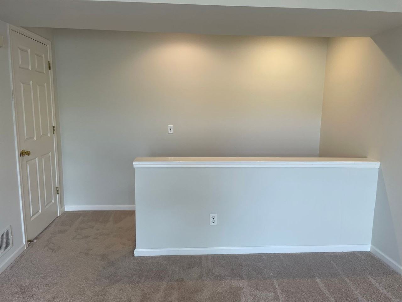 8210 W Annsbury Cir - Photo 4 of 37