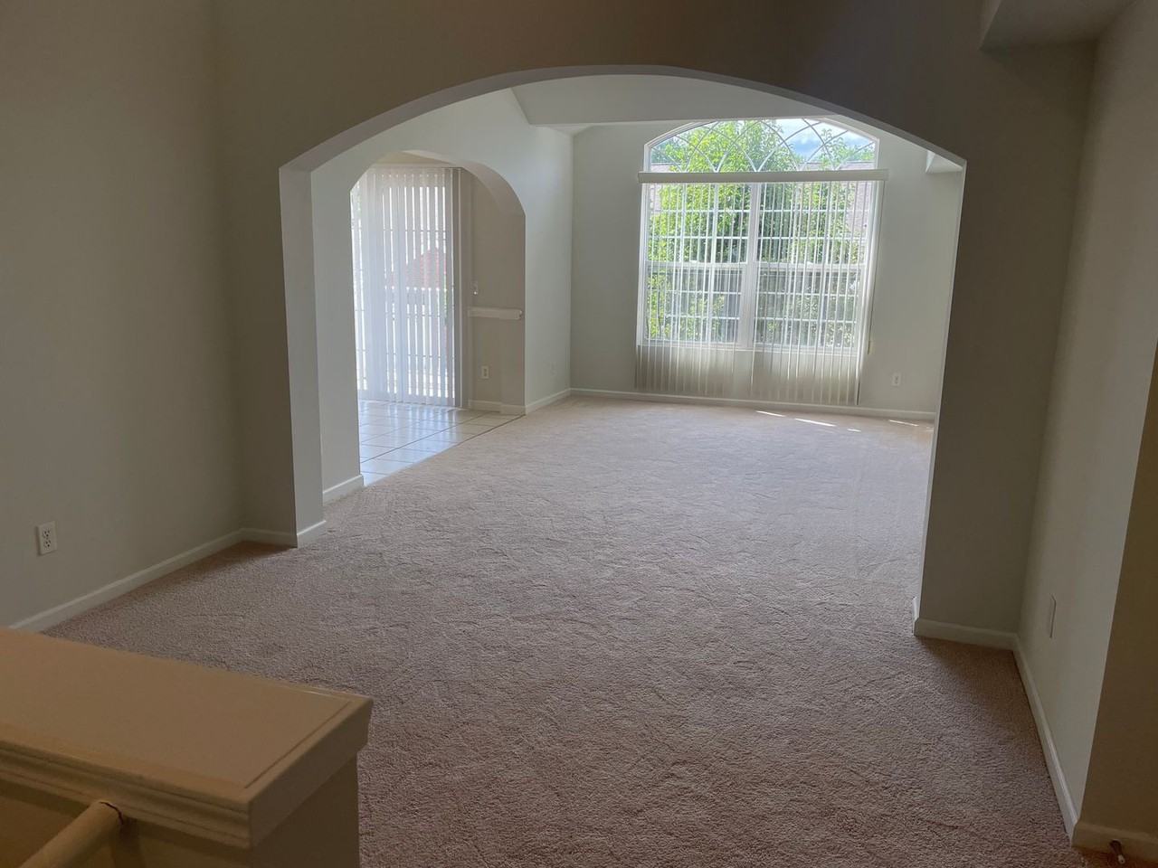 8210 W Annsbury Cir - Photo 5 of 37