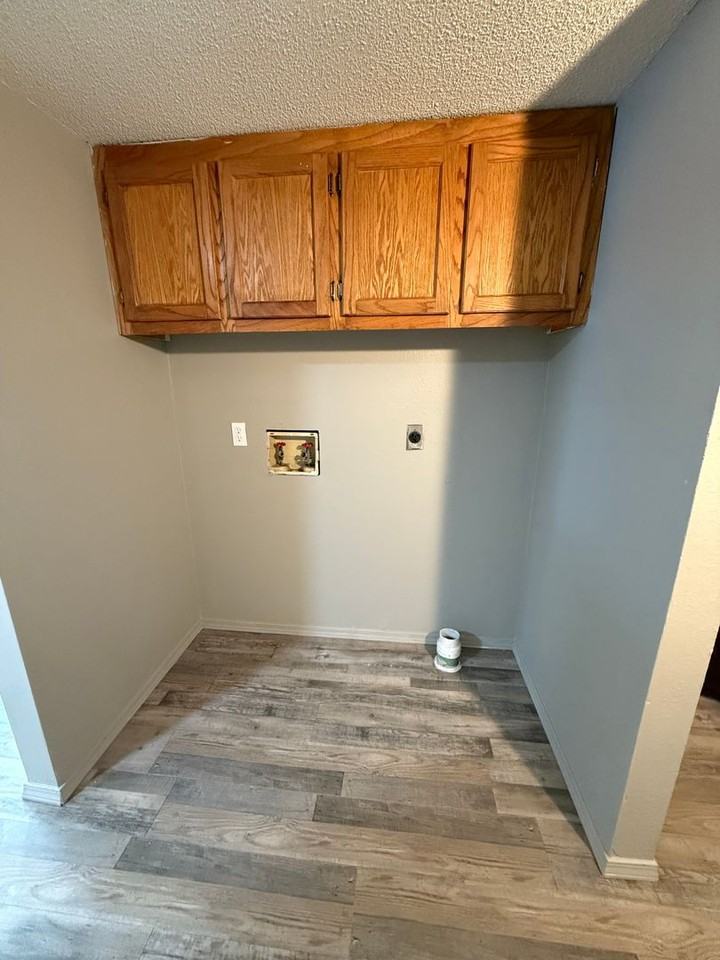 923 N 28th St - Photo 7 of 8