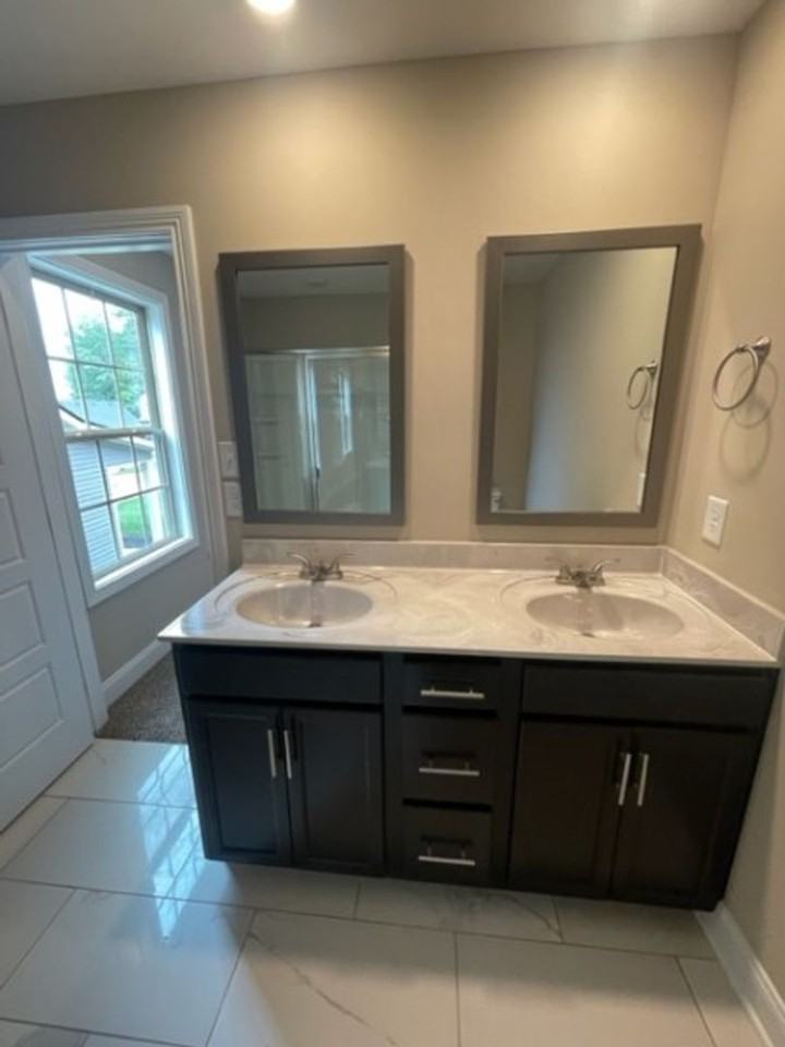 1228 Cardinal Creek Dr - Photo 7 of 12