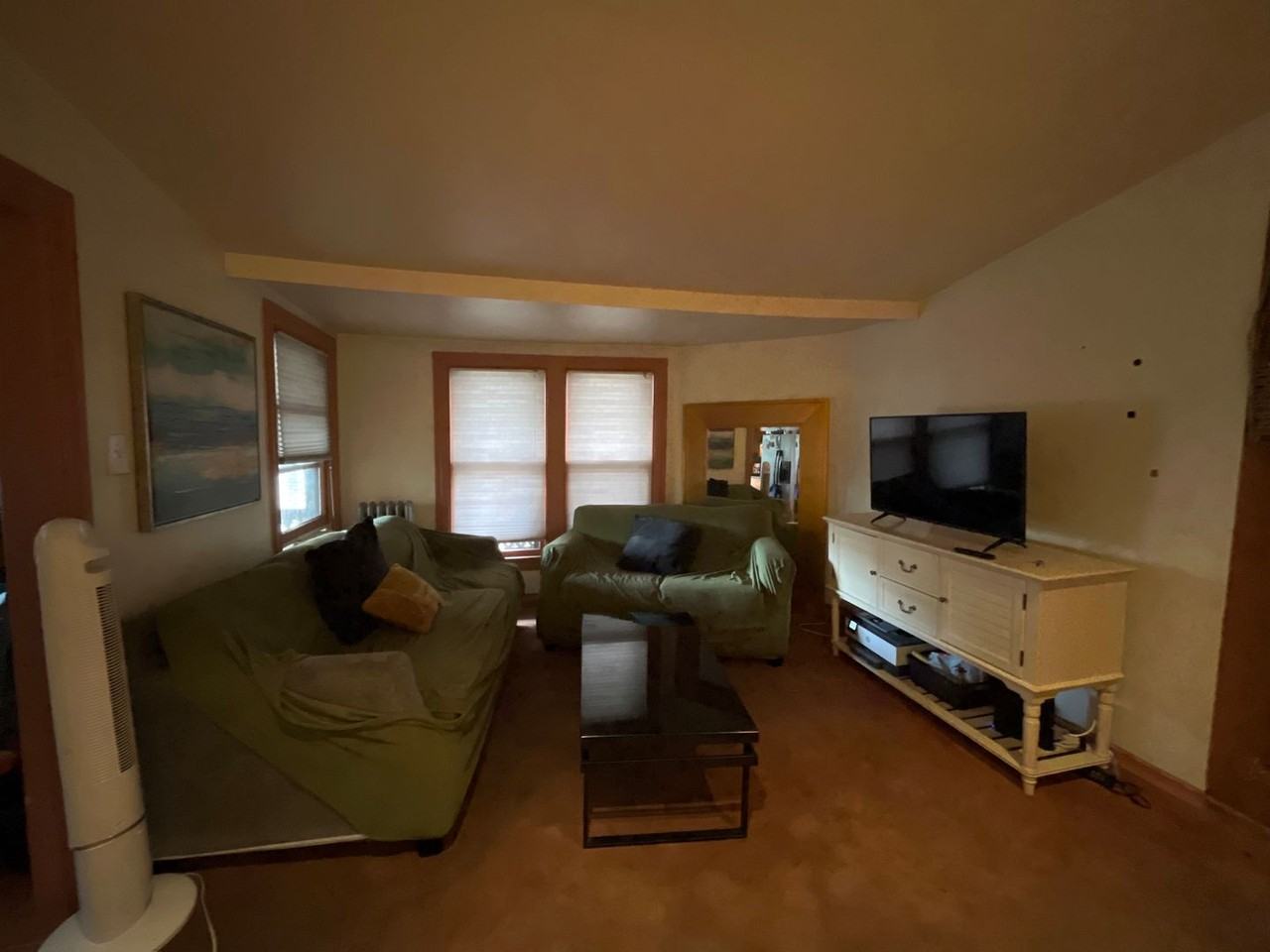 325 N 8th St - Photo 2 of 12