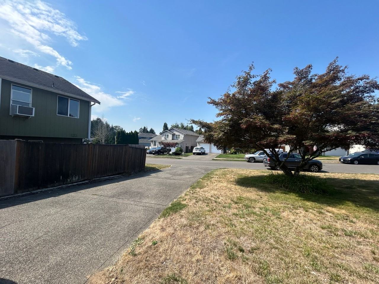 15021 93rd Ave E - Photo 3 of 26