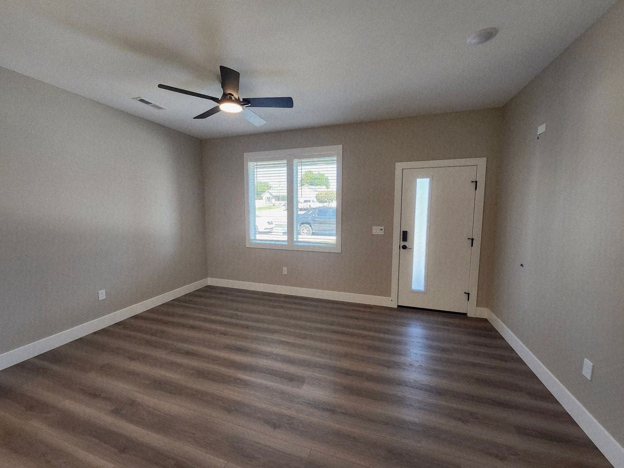5312 W Wernett Rd - Photo 3 of 22