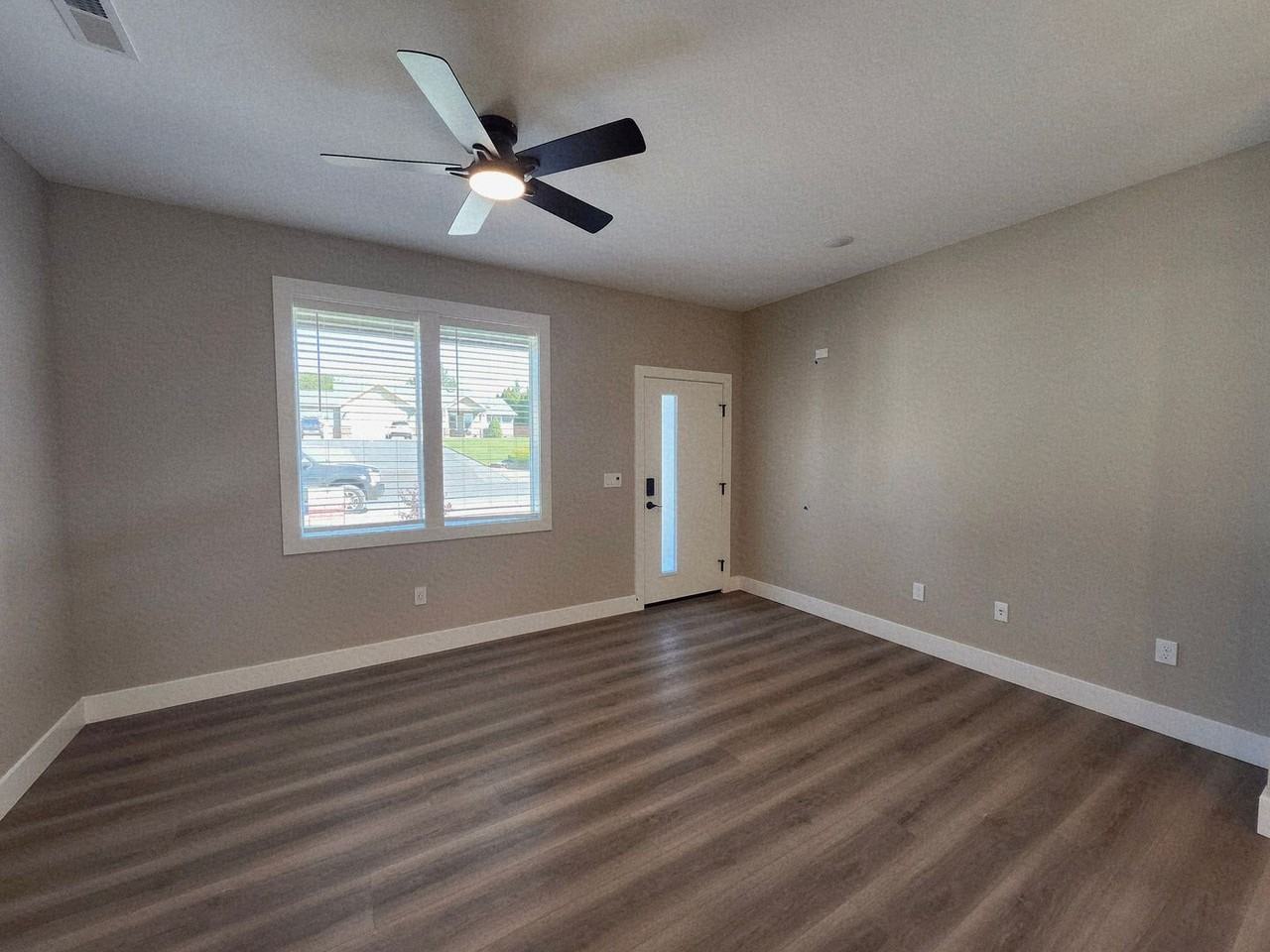 5312 W Wernett Rd - Photo 4 of 22
