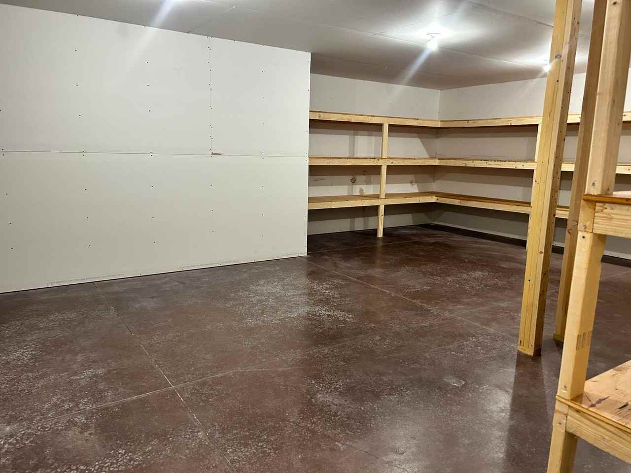 3904 Retreat Drive - Photo 3 of 31