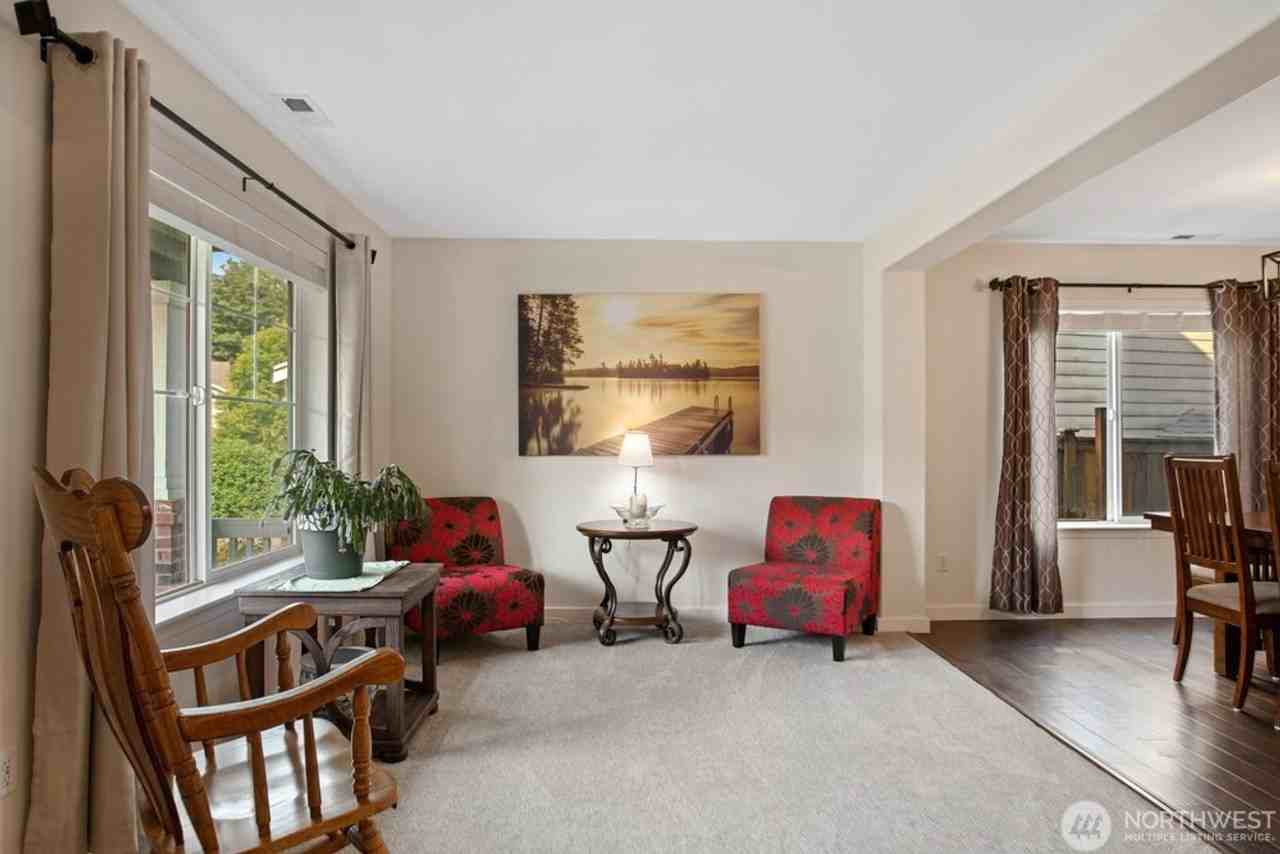 11727 58th Avenue Southeast - Photo 3 of 27