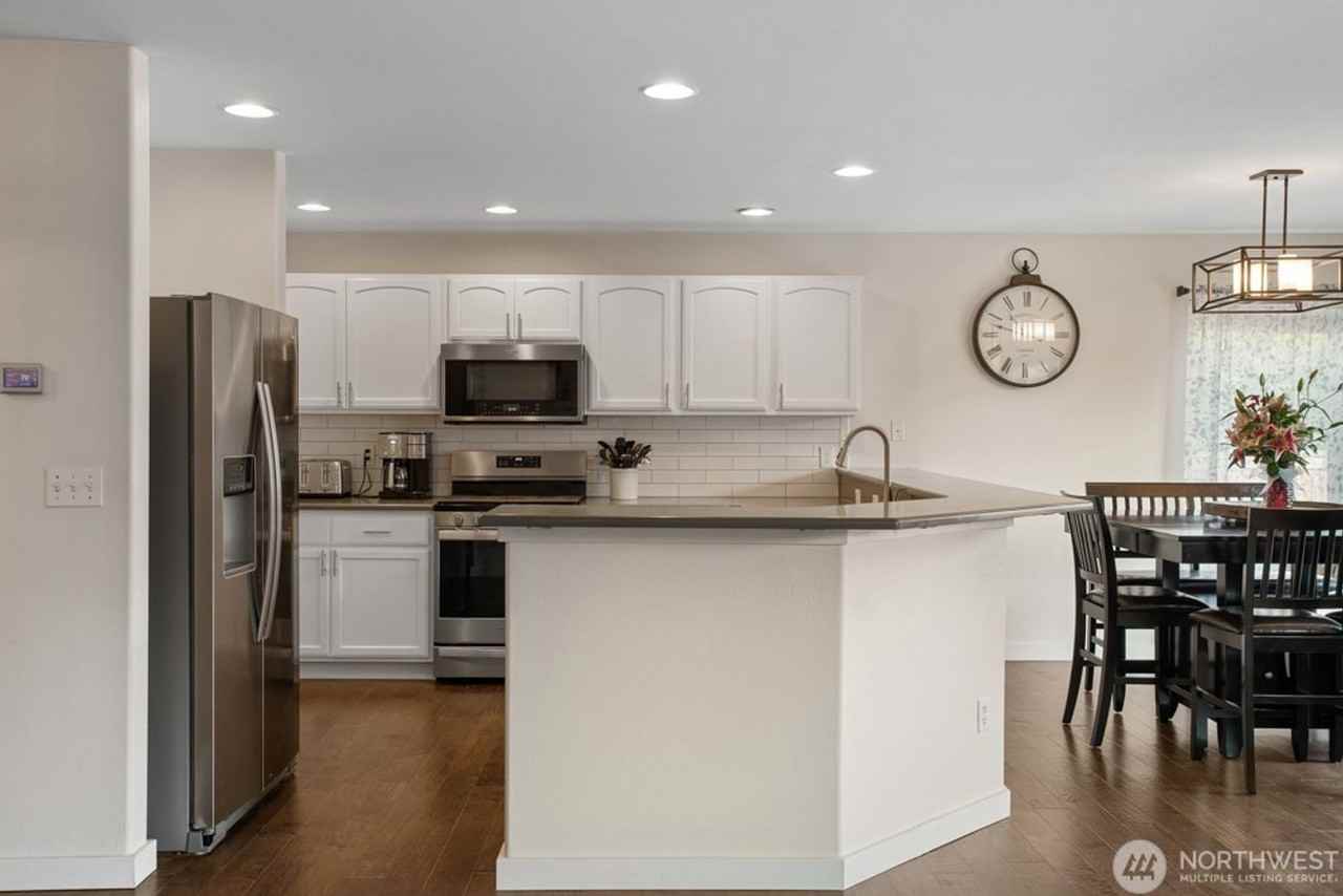 11727 58th Avenue Southeast - Photo 6 of 27