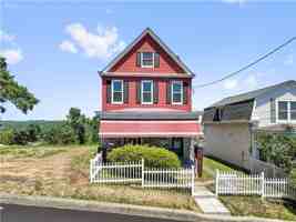 featured image of 1008 Rue Grande Vue St