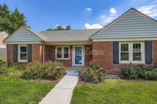 1780 Roslyn St - Photo 1 of 1
