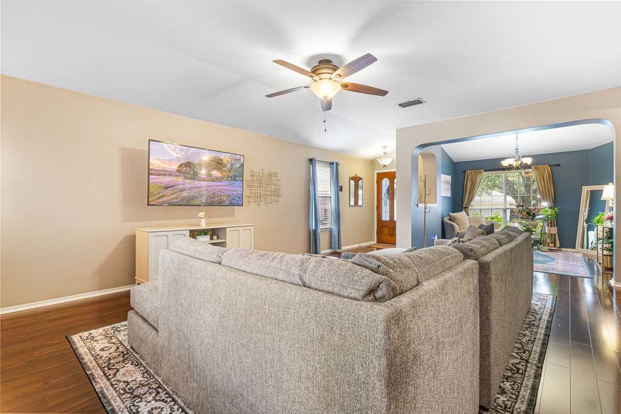 11231 Ocate - Photo 5 of 27