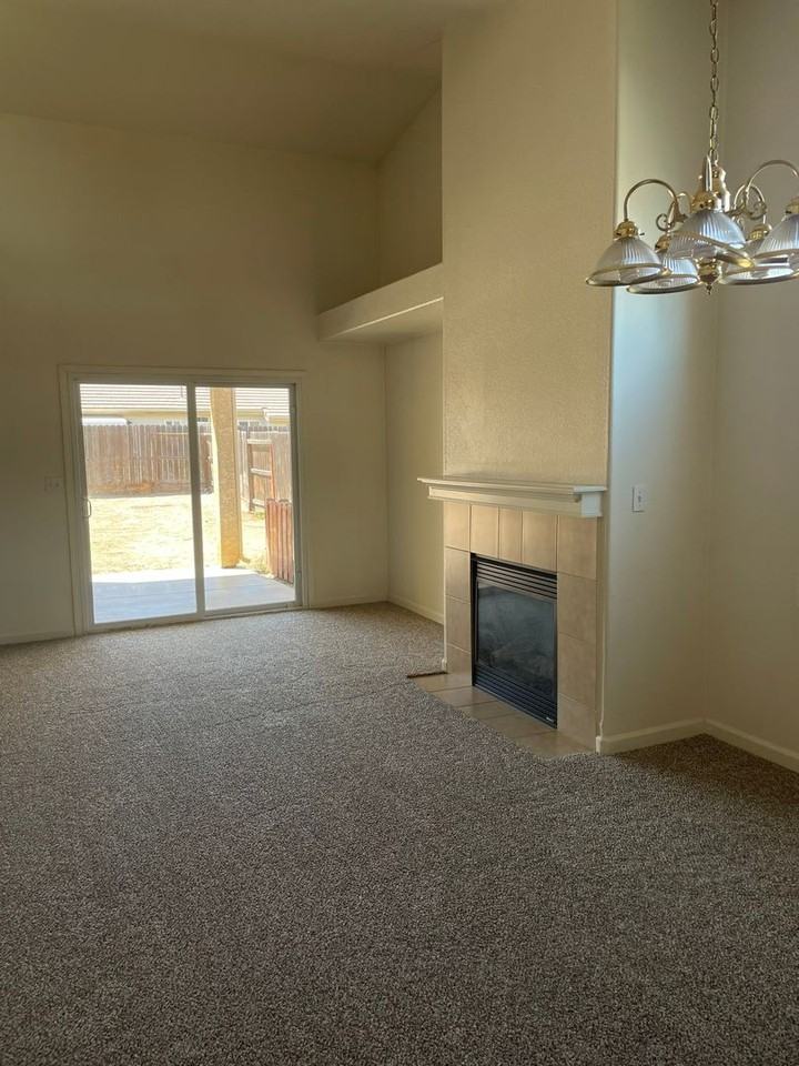 757 Petit Sirah Ct - Photo 4 of 22