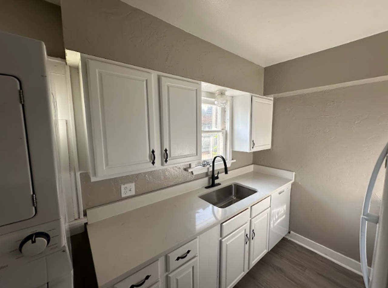 2509 Nw 22nd St - Photo 5 of 18