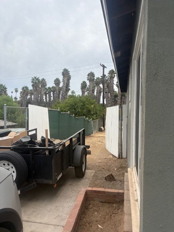 7240 Pontoosuc Ave - Photo 2 of 11