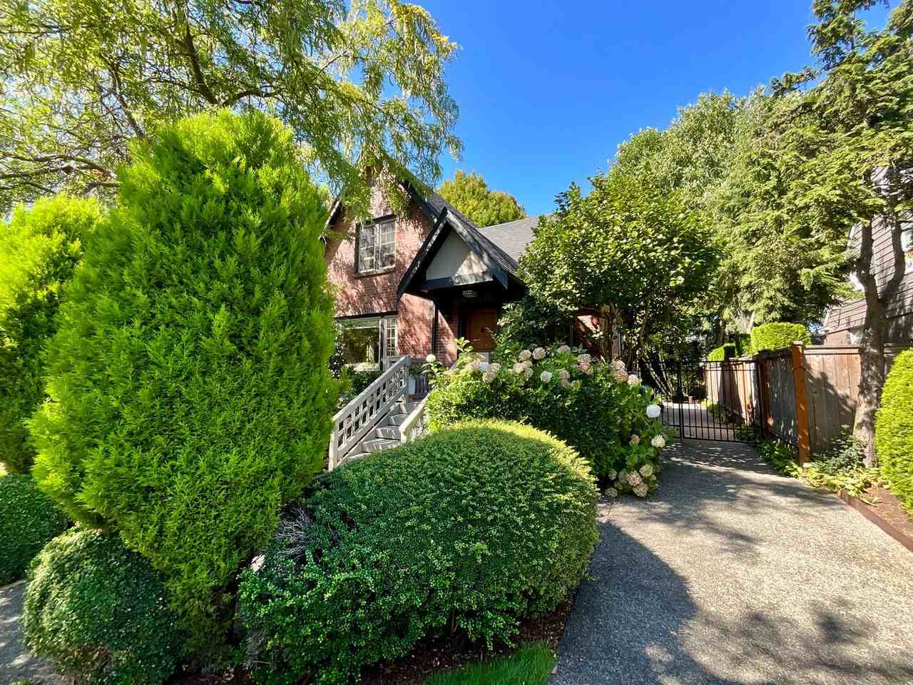 2341 Mcgilvra Blvd E - Photo 2 of 41