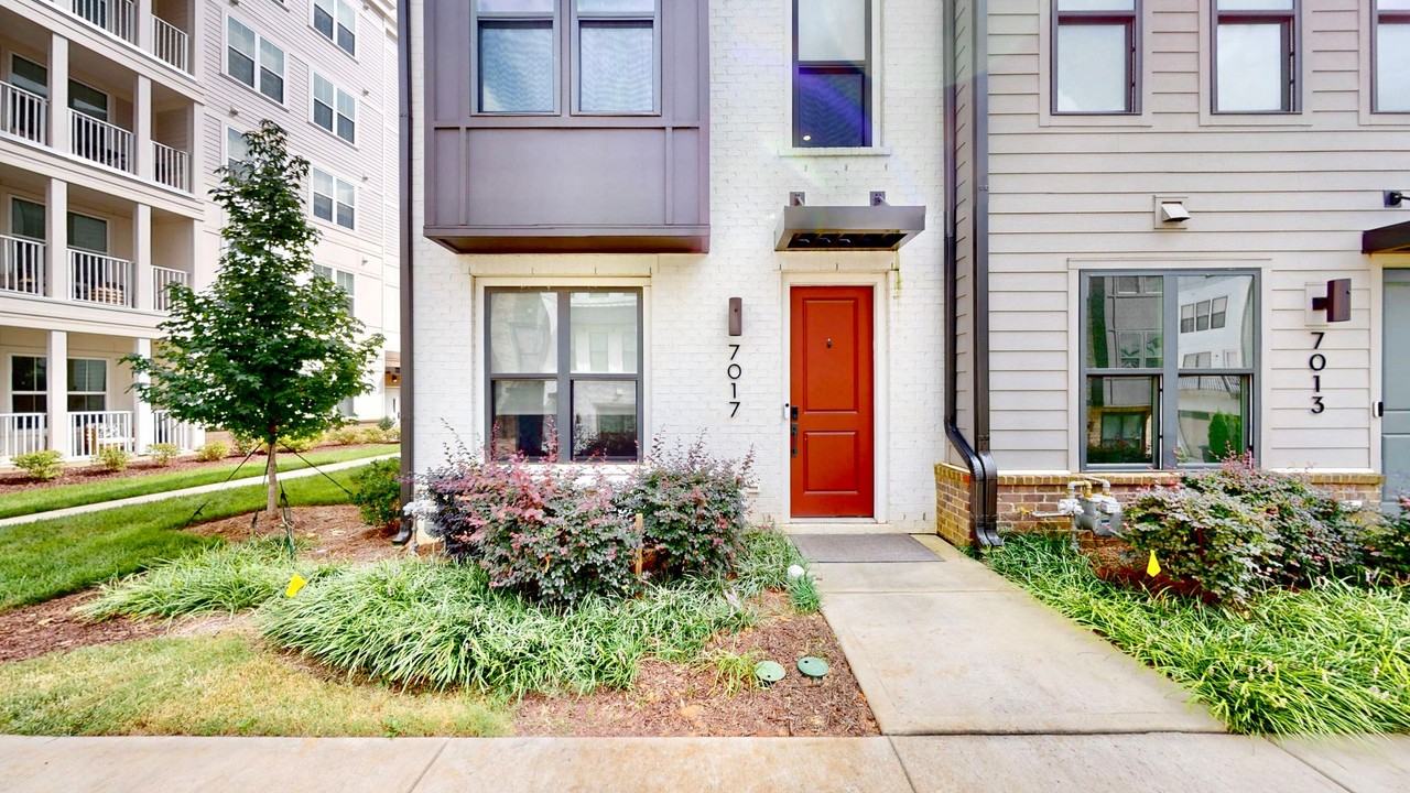 7017 Louie Ln - Photo 2 of 39