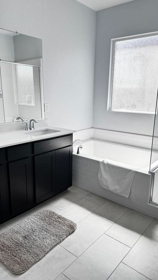 8329 Meridian Ridge Ave - Photo 3 of 23