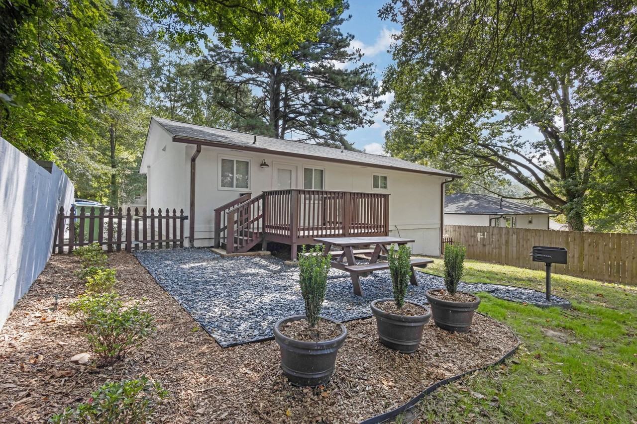 1148 Lookout Ave Nw - Photo 3 of 38