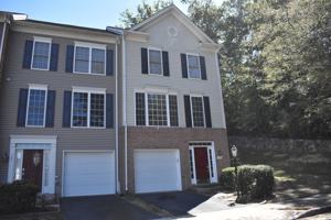 featured image of 711 Galway Ln