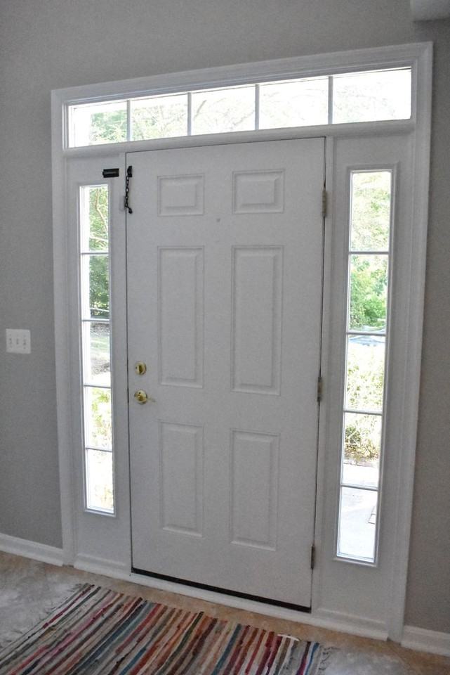 711 Galway Ln - Photo 3 of 48