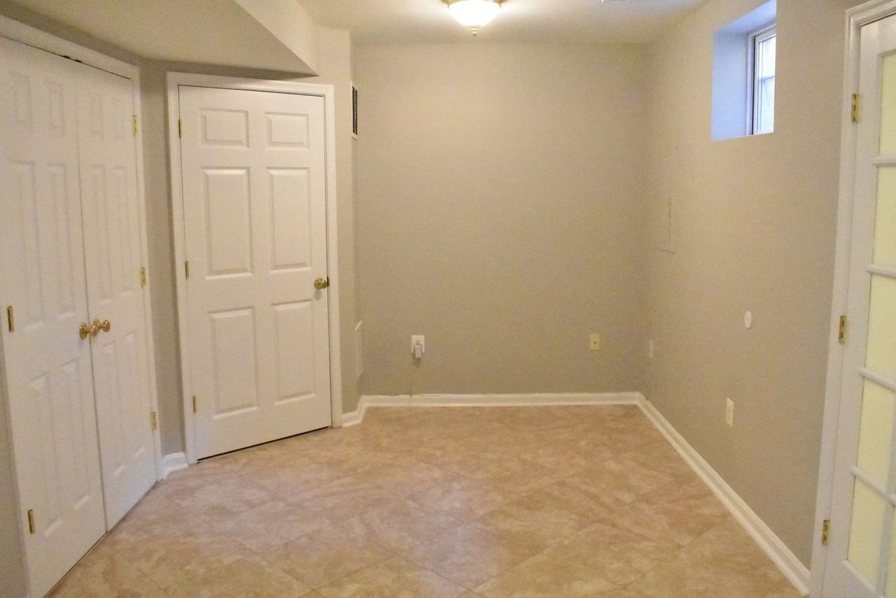 711 Galway Ln - Photo 6 of 48