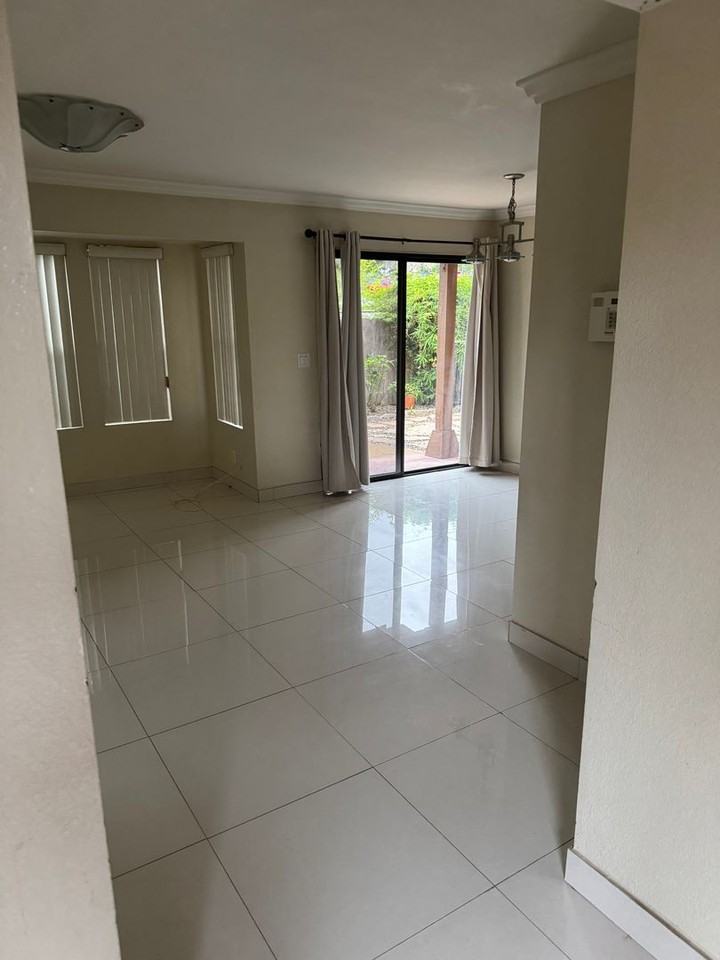 1803 Via Las Palmas #41 - Photo 2 of 8