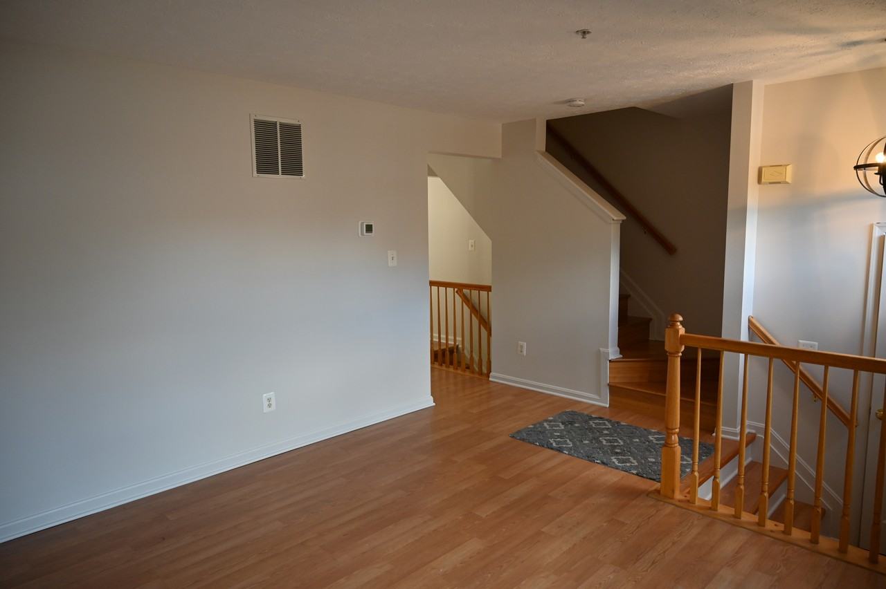526 Harbour Ct - Photo 6 of 50