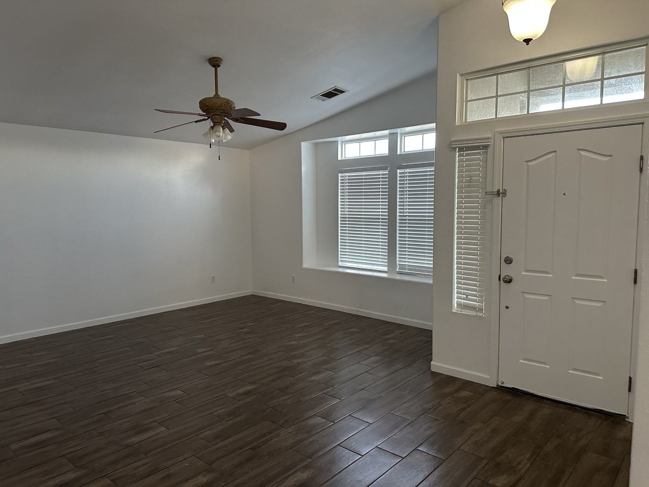 2154 Berryhill Ave #NA - Photo 5 of 11