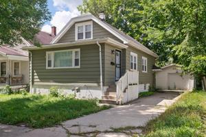 featured image of 5147 N 55th St