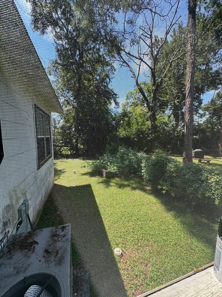 910 Wadsworth St - Photo 6 of 17
