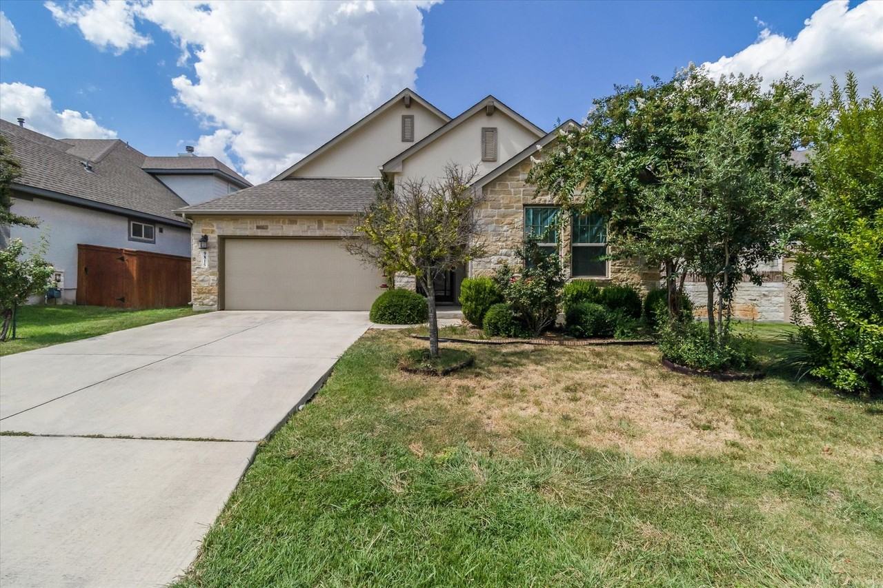 9815 Catell - Photo 2 of 17