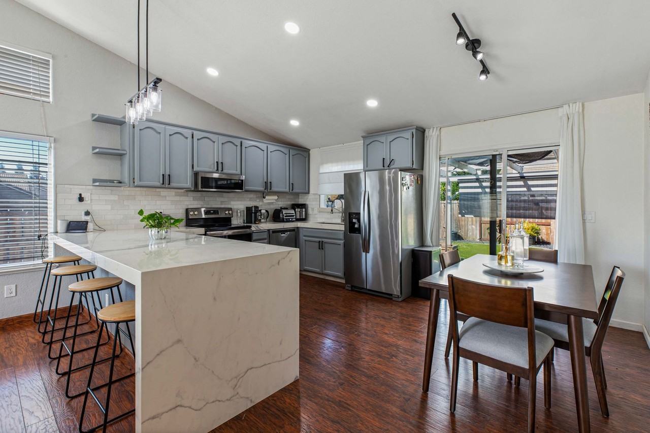 4403 Reflection Ave - Photo 7 of 26