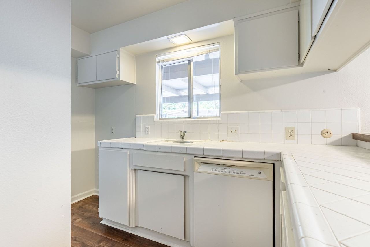 805 Tully Road #32 - Photo 3 of 30